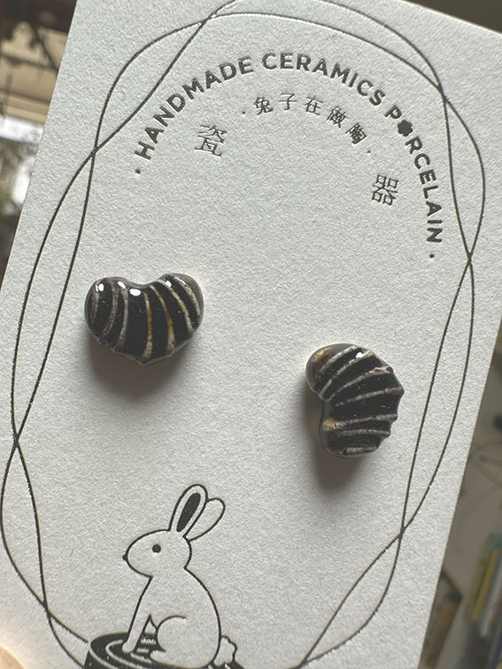 巧克力愛心耳飾